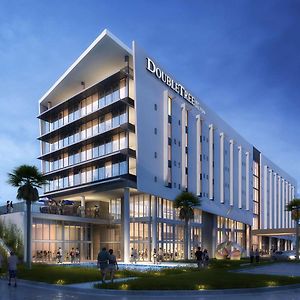 Doubletree By Hilton Miami Doral Exterior photo