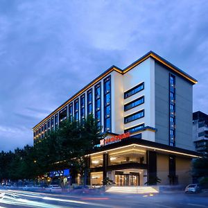 Hilton Garden Inn Chengdu Kuanzhai Alley Exterior photo