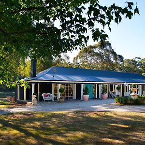 The Pond House Trentham Exterior photo