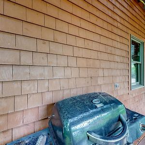 Lakefront Cabin And Cottages Greenville Exterior photo