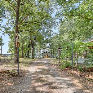 Lakefront Grove Retreat Private Boat Slip And Dock! Exterior photo