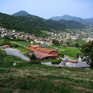 Agriturismo Podere Cavaga Lago D'Iseo Agribio Winery Foresto Sparso Exterior photo