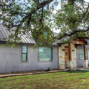 Hart Of The Frio Concan Exterior photo