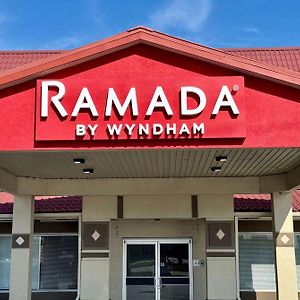 Ramada By Wyndham Lumberton Exterior photo