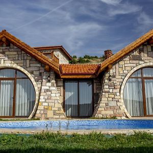 Amazing Stone House With Private Pool In Iznik İznik Exterior photo