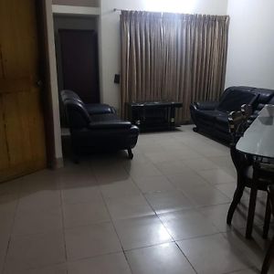 Lovely Two Bed Flats By Dhaka Shahjalal Airport Daca Exterior photo