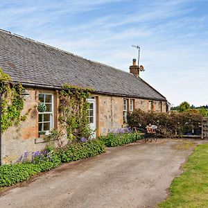 2 Bed In Conon Bridge Ca387 Cononbridge Exterior photo