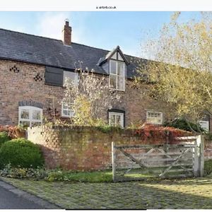 The Coach House Annex Tilston Exterior photo