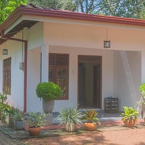 Yashora Gimanhala Anuradhapura Exterior photo