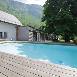 Family Villa With Swimming Pool In Aiguebelette-Le-Lac Aiguebelette-le-Lac Exterior photo