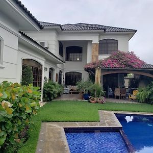 Casa En Samborondon Guayaquil Exterior photo