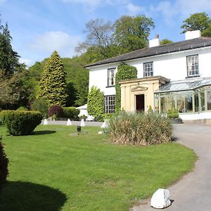 Harrisons Hall Bed & Breakfast Mold Exterior photo