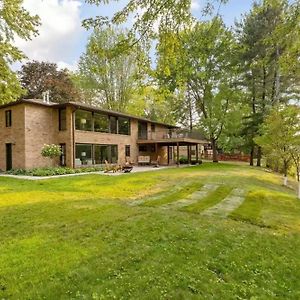 Bassett Creek Retreat Minneapolis Exterior photo