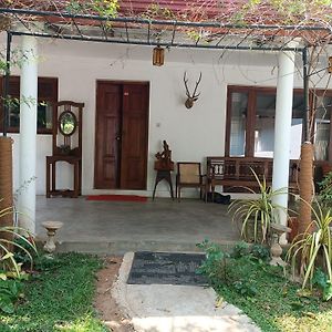 Richland'S Villa Kandy Exterior photo