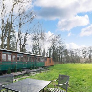 The Railway Carriage Briston Exterior photo