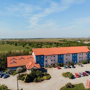 Iris Hotel Oradea Exterior photo