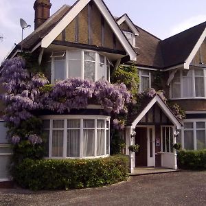 Cranston House East Grinstead Exterior photo