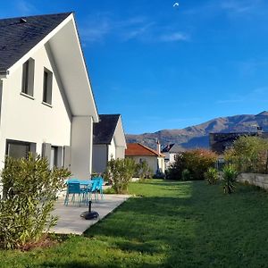 Gite Les Lys Fleurs Des Pyrenees Argelès-Gazost Exterior photo