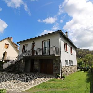 Location De Gite En Auvergne: Confort, Activites Nature Et Proximite Sites Historiques - Fr-1-742-544 Saint-Martin-Valmeroux Exterior photo