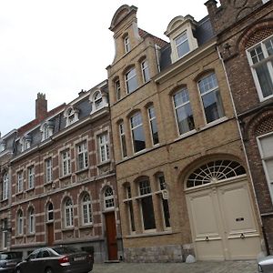 La Porte Cochere Ypres Exterior photo