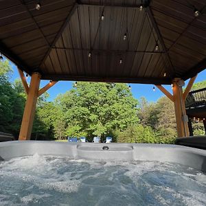 Hot Tub! Near Afton Mtn Vineyard Horse Farm Exterior photo