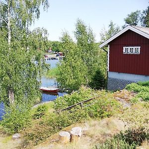 House With Lake Plot And Own Jetty On Skansholmen Outside Nykoping Nyköping Exterior photo