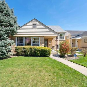 Urban Oasis - Kid Friendly - Quiet Street Skokie Exterior photo