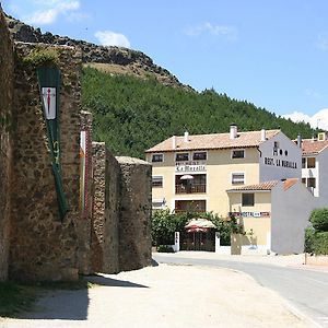 Hostal Restaurante La Muralla Canete (Cuenca) Exterior photo