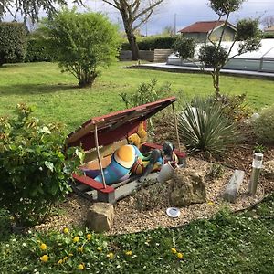 Gite Pradere Avec Piscine Virazeil Exterior photo