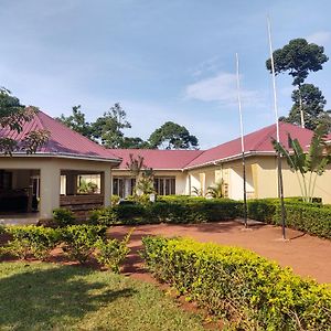 Lycklama Guesthouse Jinja Exterior photo