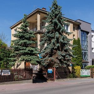 Apartamenty Przy Parku Lańcut Exterior photo