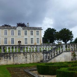 Le Chai, Chateau De Charras, Family Friendly Holiday Destination Exterior photo