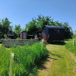 Stompy'S Hut Laxfield Exterior photo