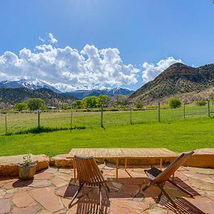 Luxury Moab Cabin Views, Pool And Hot Tub Access! Spanish Valley Exterior photo