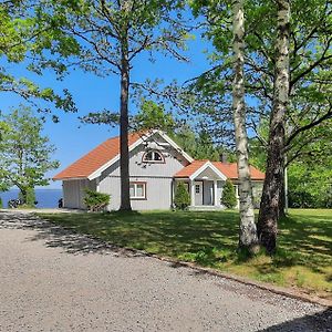 Gorgeous Home In Stora Melloesa With Kitchen Stora Mellosa Exterior photo