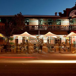 Prince Of Wales Hotel, Bunbury Exterior photo