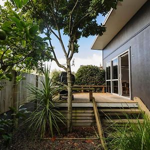 Cosy Hideaway On Pioneer New Plymouth Exterior photo