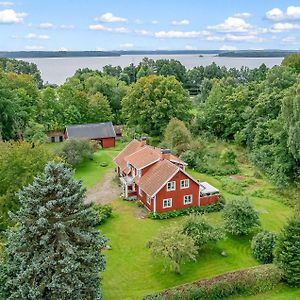 Awesome Home In Kilsmo With Kitchen Exterior photo