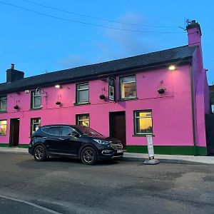 Danny'S Bar Restaurant & Accommodation Broadford (Clare) Exterior photo