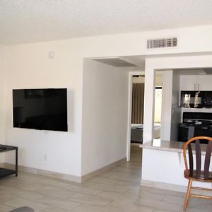 102 -Fully Furnished 1Br Suite-Prime Location Scottsdale Exterior photo