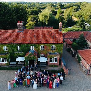 The Brisley Bell Exterior photo