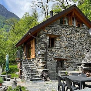 Urspruengliches Rustico Mit Blick Auf Das Maggiatal Cavergno Exterior photo