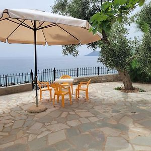 Seafront Villa Fay Kardamyli Exterior photo