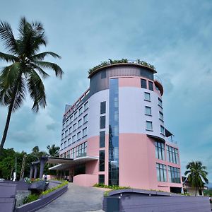 Pushpak Grande Kondotty Exterior photo