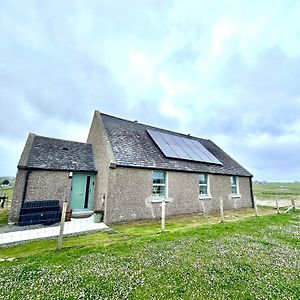 Modern Refurbished Church Nr Butt Of Lewis Beaches Port of Ness Exterior photo