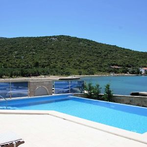 Beachfront Apartment House Hon With Pool Dubrava (Dubrovnik-Neretva) Exterior photo
