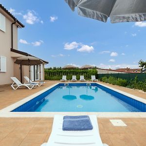 Villa Buroli With Pool, Sauna And Jacuzzi Exterior photo