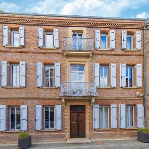 Mansion With Swimming Pool Buzet-sur-Tarn Exterior photo