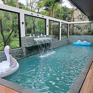 The Zenith 7Br Private Pool With Beautiful Panoramic Mountain View Bogor Exterior photo
