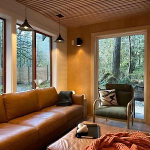 Cozy Nordic Style Cabin With Cedar Barrel Hot Tub Skykomish Exterior photo